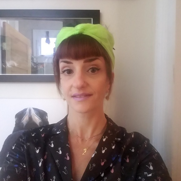 Meet your Posher, Emily - Picture 1 of 14